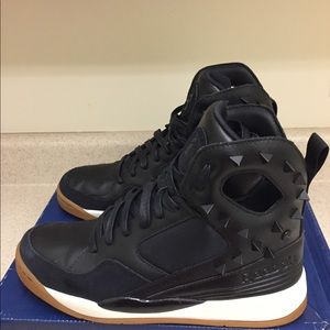 ALICIA KEYS COURT SNEAKER by Reebok